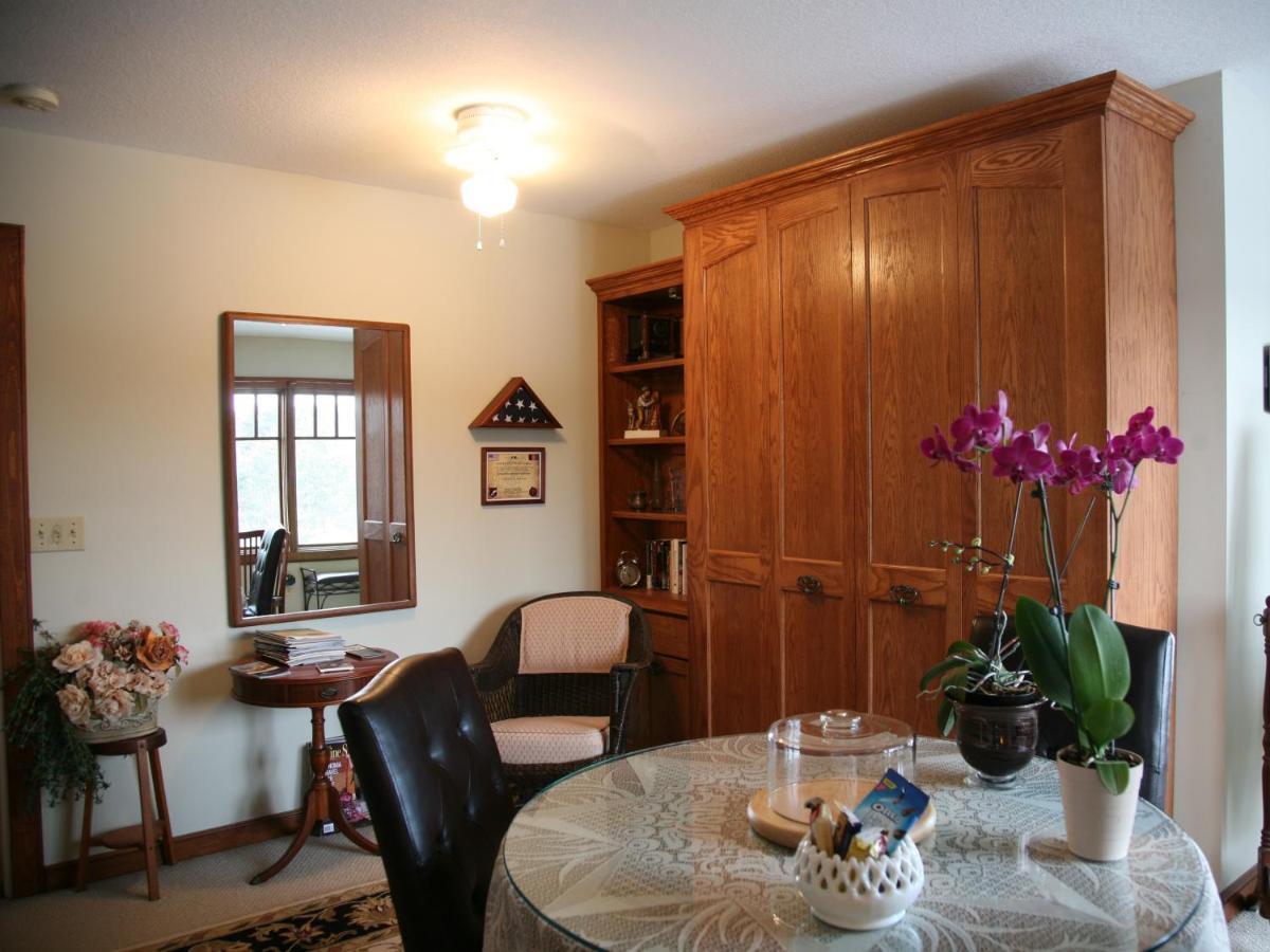 Sweetfern Inn (Adults Only) Clare Esterno foto
