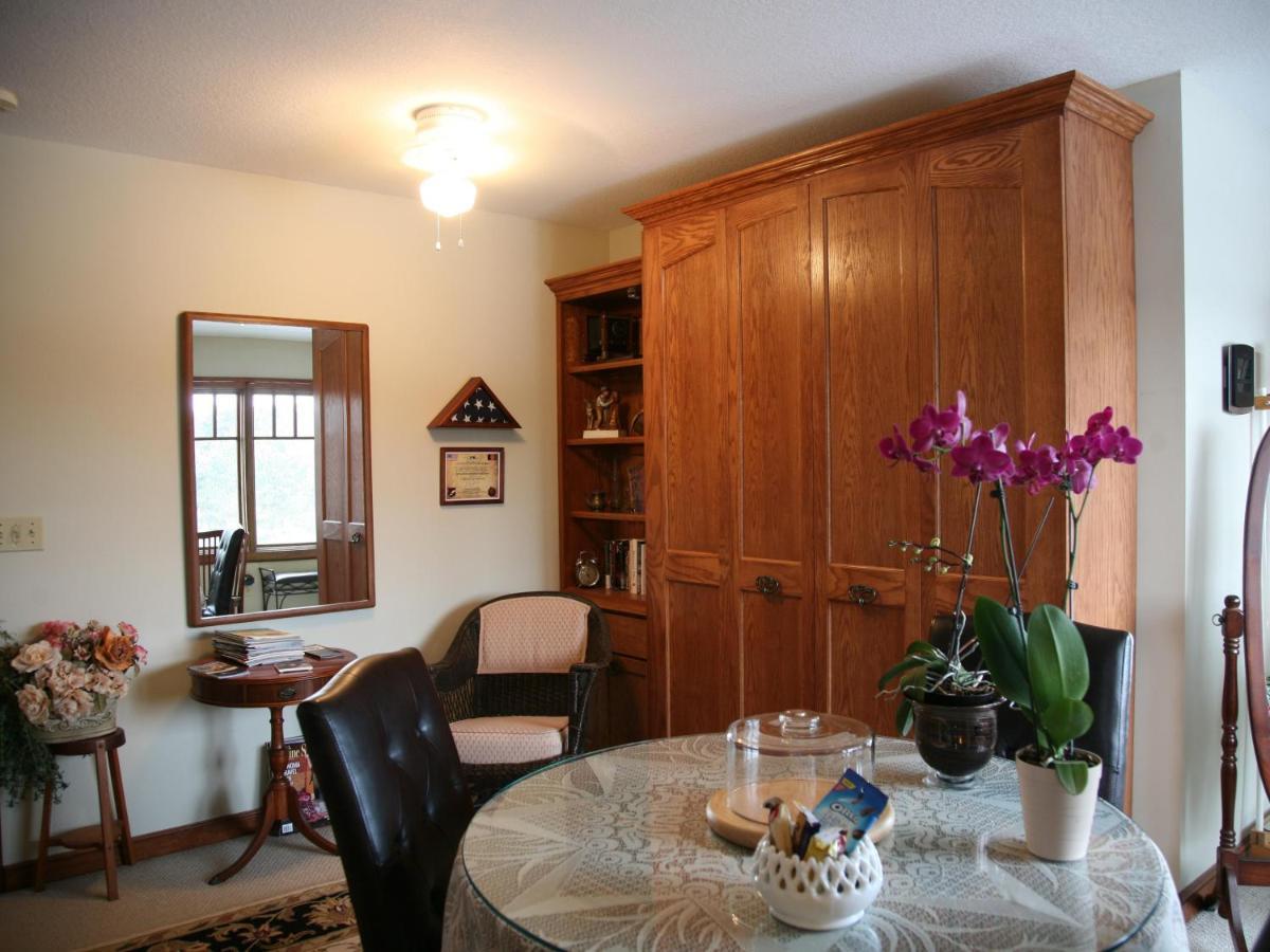 Sweetfern Inn (Adults Only) Clare Esterno foto